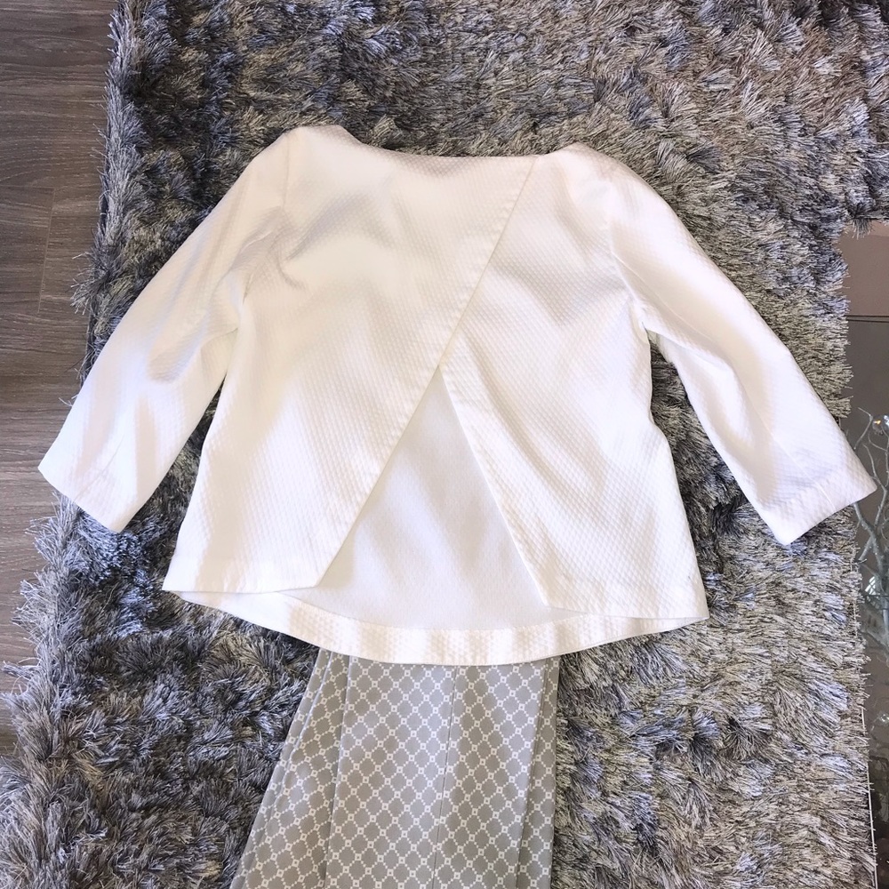 White Pebble Shirt with Open Back Slit - Picture 3 of 3